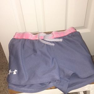 Girls under armpit running shorts